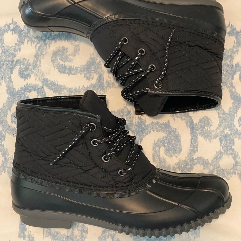 Maurices rain boots